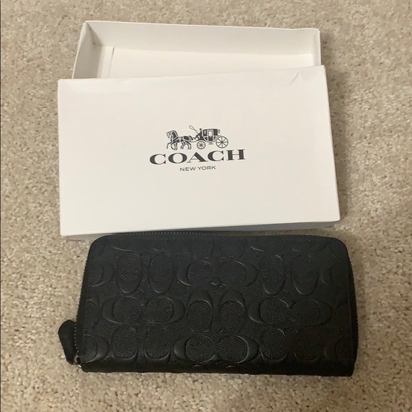 Coach Handbags - Coach wallet Coach Handbags - Coach wallet